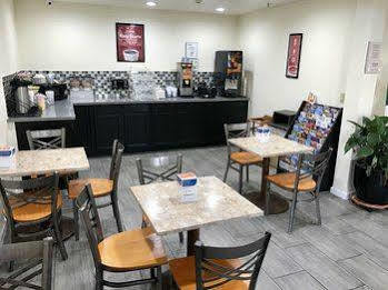 Econo Lodge University Arena Charlottesville Extérieur photo